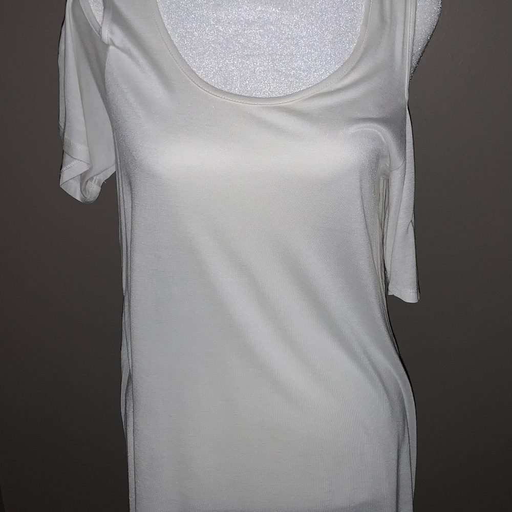 Women’s open shoulder light weight tshirt